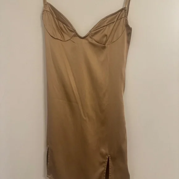 Are You Am I - Pixi Silk Dress XS Latte/ Gold